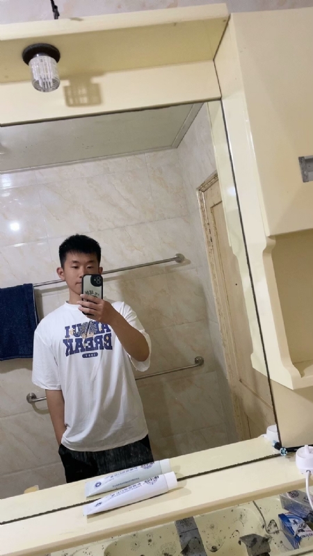哈哈的第一张照片--苍南闪婚服务中心